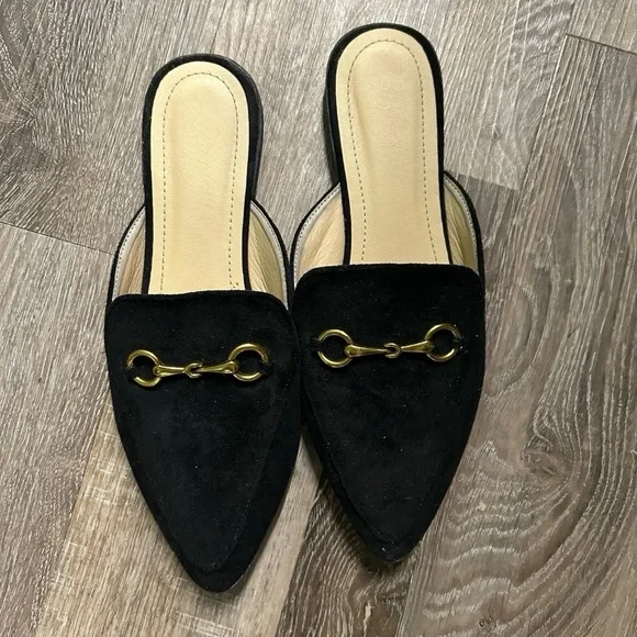 Women’s Black Velvet Mule With Gold Detail Size 7 - Picture 2 of 3